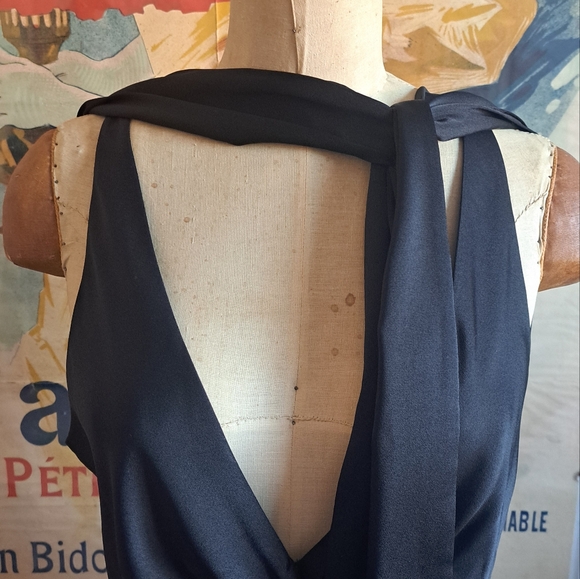 BCBG Luxury Evening Dress Black Satin - Picture 5 of 10